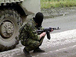 В Надтеречном районе Чечни разыскивается рядовой срочной службы Владислав Вахитов, убивший двух сослуживцев
