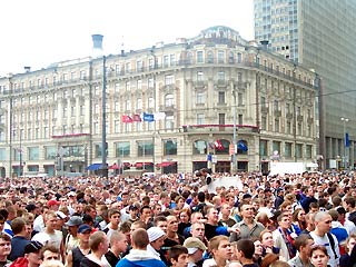 В пятницу во время трансляции матча Россия - Бельгия на Манежной площади были арестованы около 20 человек