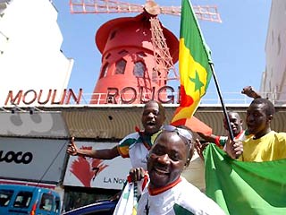В Париже празднуют успех сборной Сенегала