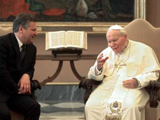 Польские власти обеспечат Папе безопасность во время его визита на родину. На фото Иоанн Павел II с польским президентом