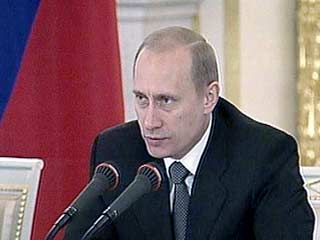 Путин обещает взяться за региональные СМИ