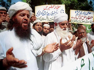 В пакистанских медресе не будут учить 'экстремизму'