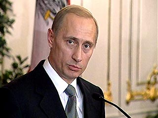 Путин прогулялся по смотровой площадке Воробьевых гор