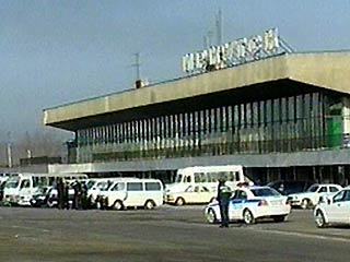 Аварийную посадку запросил в аэропорту Иркутска самолет Ан-24