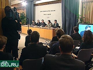 Сегодня в Москве состоялась пресс-конференция вице-премьера Ильи Клебанова, возглавляющего госкомиссию по расследованию причин гибели АПЛ Курск