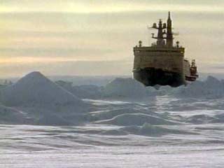 Эвакуация российских полярников с борта затертой льдами "Магдалены Олдендорф" может закончиться уже сегодня