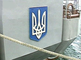 Многие участники крестного похода убеждены, что десантный корабль украинского флота вышел из строя 'по политическим мотивам'