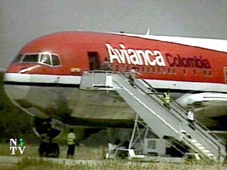 Пассажирский авиалайнер "Айрбус" следовал из столицы Колумбии Боготы в испанскую столицу Мадрид