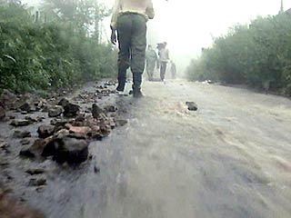Чрезвычайное положение, вызванное проливными дождями в Приморье, действует в двух районах края - Октябрьском и Уссурийском