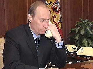 Путин обсудил с Арафатом проблемы ближневосточного урегулирования по телефону