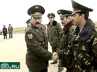 Командующий Воздушно-десантными войсками России генерал Георгий Шпак начал инспекцию частей ВДВ. Он побывал в 7-й дивизии, воевавшей во многих горячих точках