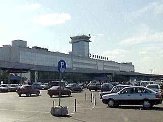 У аэропорта "Домодедово" обстреляны два автомобиля