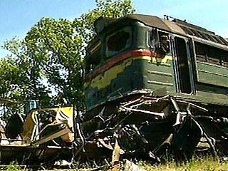 В Алтайском крае поезд столкнулся с автомобилем