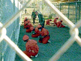 Среди боевиков "Аль-Каиды" и "Талибана", находящихся на базе в Гуантанамо, зафиксировано уже по меньшей мере 30 попыток самоубийства