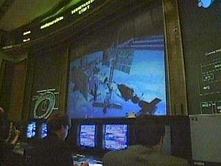 После двухчасовой задержки космонавты МКС вышли в открытый космос