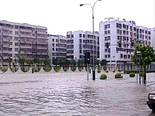 10 миллионам жителей китайской провинции Хунань угрожает опасность наводнений