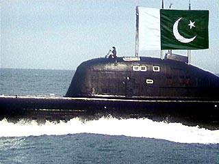 Пакистан спускает на воду первую подлодку собственного производства