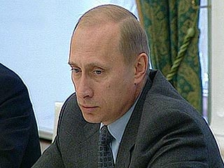 "В местах, где призывают, ребята могут служить, но это исключительный случай", - отметил президент России