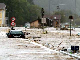 Гроза с ливнями снова вызвала наводнение в Австрии и Швеции