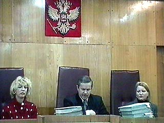 Лефортовский межмуниципальный суд столицы в понедельник отказался освободить Сутягина из-под стражи