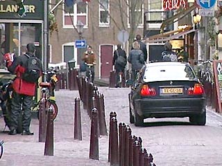 В Голландии арестованы 8 исламистов, оказывавших помощь "Аль-Каиде"