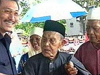 В Малайзии скончался 144-летний Омар Абас, старейший житель страны