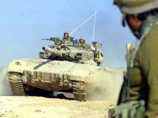 Израильские танки вошли минувшей ночью в два населенных пункта в секторе Газа