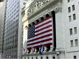 В годовщину терактов в США позднее откроются биржи и магазины