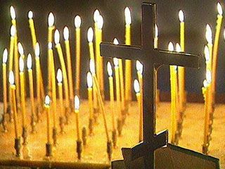 Заупокойные богослужения в память о жертвах терактов были совершены во всех православных храмах страны. Российские мусульмане и иудеи молились в мечетях и синагогах
