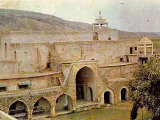 Древний христианский монастырь в Ираке