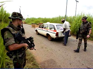 В Кот-д'Ивуаре подразделения французских и американских войск в воскресенье приступили к совместной операции