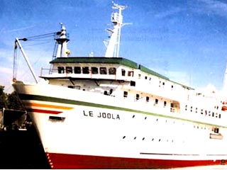 Обнаружены тела 640 пассажиров затонувшего у берегов Гамбии парома Le Joola