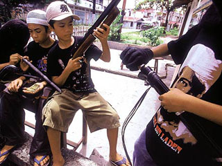 Юные индонезийские муджахеды