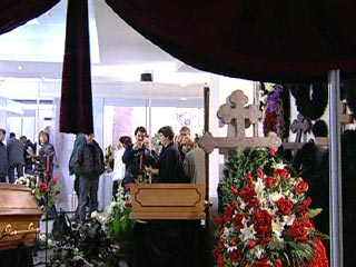 Сегодня в Москве открылась выставка похоронной индустрии "Некрополь-2002"