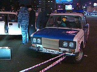 В Москве в субботу вечером совершено вооруженное нападение на торговый павильон, убит находившийся в нем предприниматель