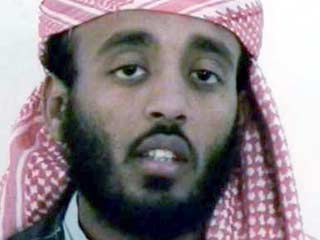 По версии спецслужб, пилотировать самолет должен был Рамзи Мухаммед Абдулла бен аль-Шибх, йеменский араб...