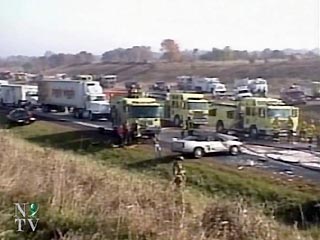 Число жертв автокатастрофы в Висконсине достигло 10 человек