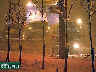 В Москве всю ночь шел сильный снегопад