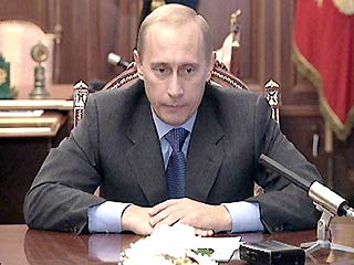 Путин обсудит ситуацию в связи с захватом заложников с депутатскими лидерами