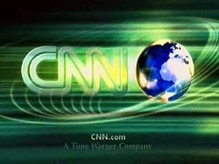 Американская телекомпания CNN прервала регулярные передачи и на протяжении более чем четырех часов вела сегодня прямой репортаж из Москвы