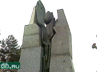 В городах России прошел День памяти военнослужащих и всех, кто погиб в Чечне