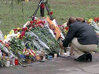 Армейцы Москвы возложили цветы на месте трагедии