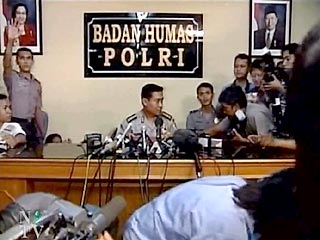Индонезийская полиция распространила фотороботы трех подозревыемых в совершении теракта 12 октября на острове-курорте Бали