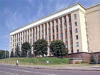 В сообщении говорится, что глава Белоруссии тщательно изучил закон, мнения по нему государственных органов, научно-исследовательских институтов, религиозных организаций, реакцию СМИ