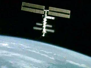 Космический корабль "Союз ТМА-1" состыковался с МКС