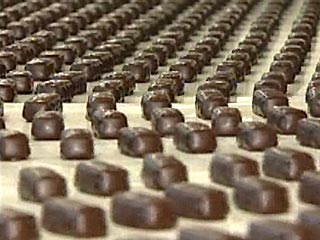 Выявлена и ликвидирована подпольная фабрика по производству суррогатных шоколадных конфет