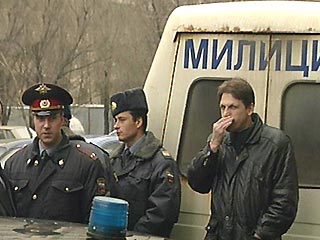 В Москве на улице Планерной в заложники взяты два человека