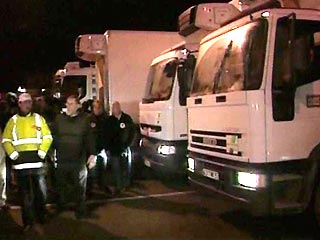 Водители грузовиков во Франции перекрыли главные дороги страны