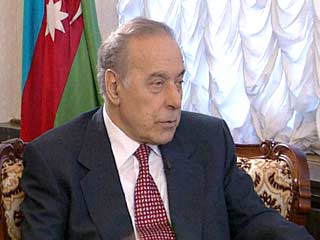 "В Азербайджане данный праздник на государственном уровне отмечается только в последние годы, но даже в советское время, когда религиозные праздники были запрещены, люди отмечали его в семейном кругу", - сказал президент