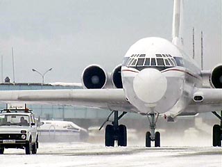 В связи с голодовкой авиадиспетчеров отменены полеты над Сургутом и Ханты-Мансийском